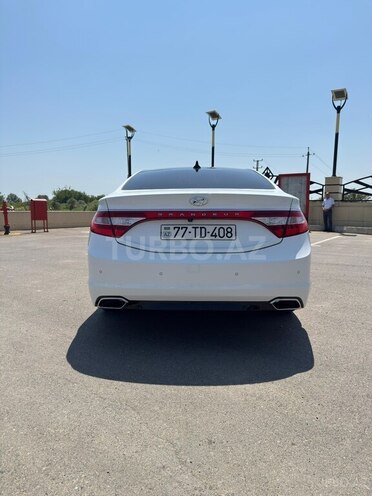 Hyundai Grandeur 2015, 229,427 km - 2.2 l - Beyləqan