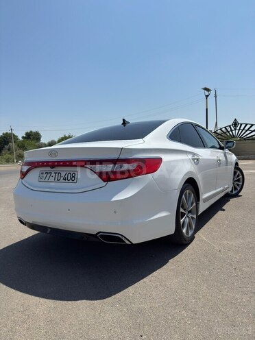 Hyundai Grandeur 2015, 229,427 km - 2.2 l - Beyləqan