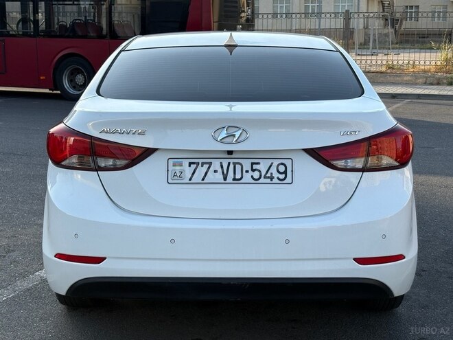 Hyundai Avante-4