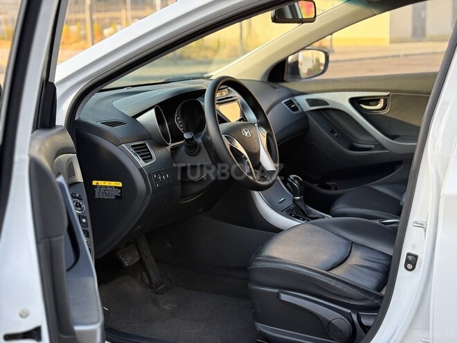Hyundai Avante-14