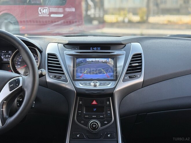 Hyundai Avante-13
