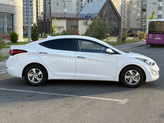 Hyundai Avante-10