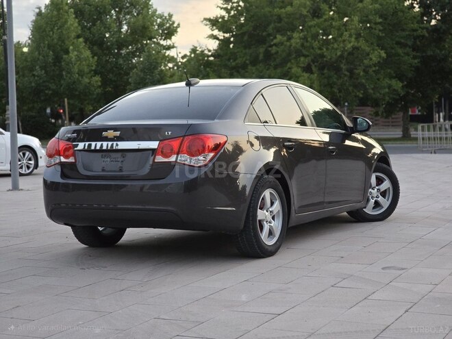 Chevrolet Cruze 2015, 260,000 km - 1.4 l - Şəmkir