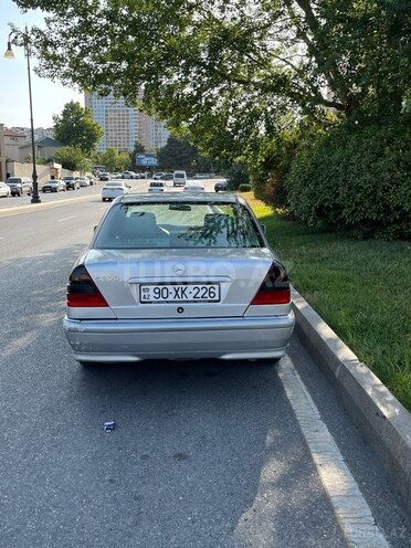 Mercedes C 200 1999, 340,000 km - 2.0 л - Bakı