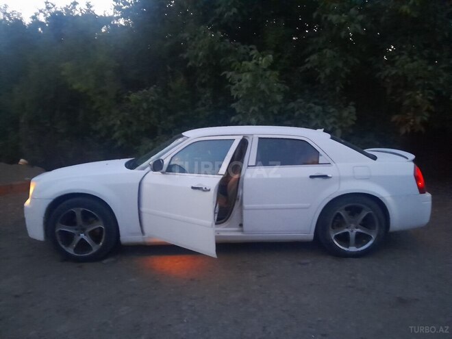 Chrysler 300 2004, 214,852 km - 2.7 l - Gəncə