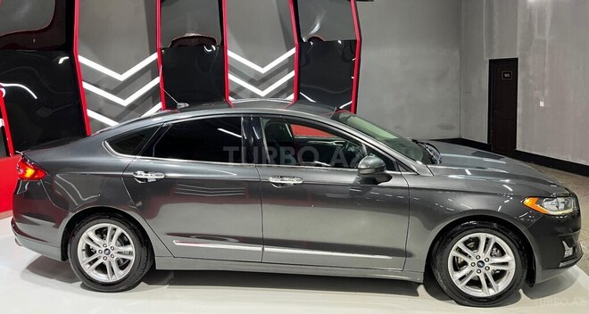 Ford Fusion (North America) 2018, 140,013 km - 1.5 l - Sumqayıt