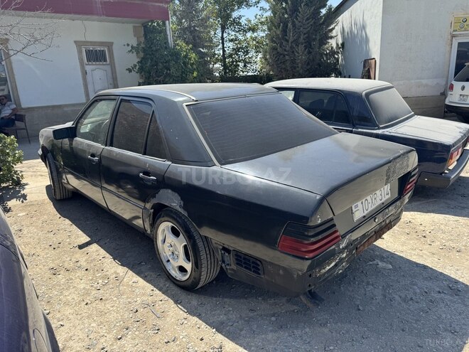Mercedes E 300 d 1993, 150,000 km - 3.0 l - Bakı