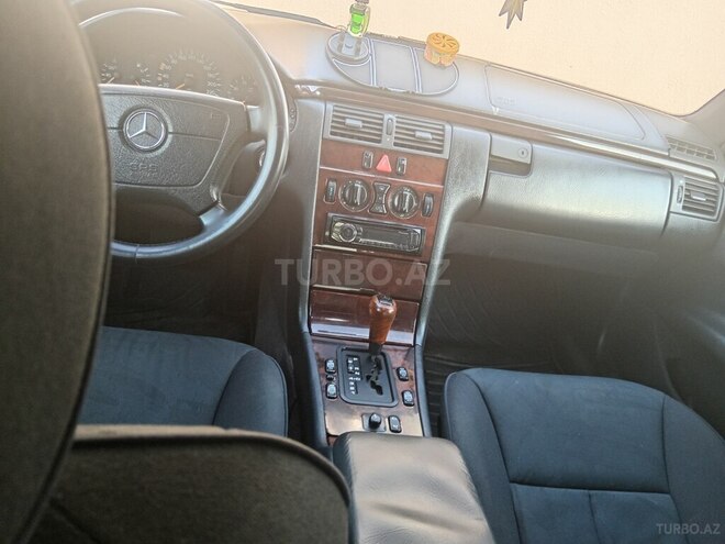 Mercedes E 230 1996, 442,097 km - 2.3 l - Bakı