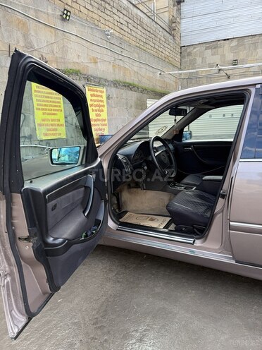 Mercedes C 180 1994, 422,000 km - 1.8 l - Bakı