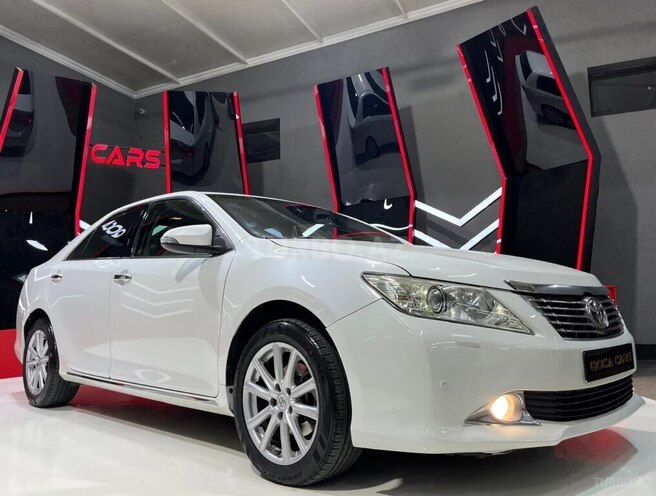 Toyota Camry-3