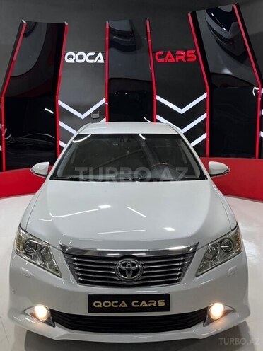 Toyota Camry-5