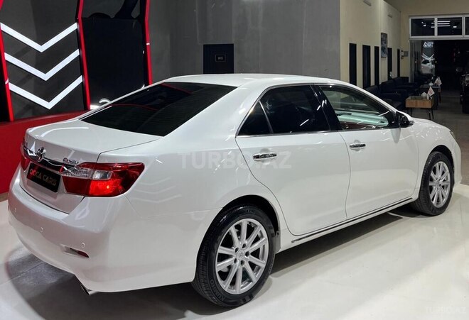 Toyota Camry-8