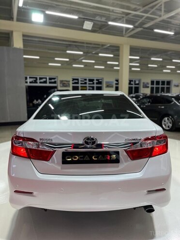 Toyota Camry-11