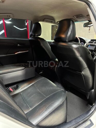 Toyota Camry-17