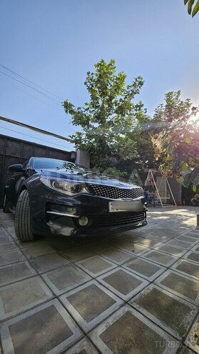 Kia K5-12
