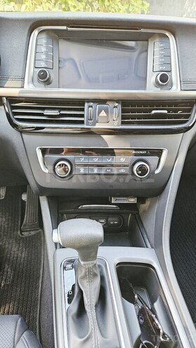 Kia K5-3