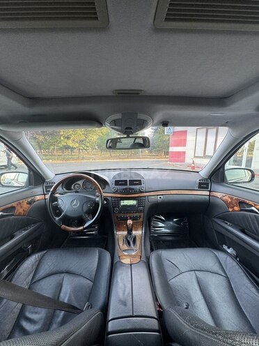 Mercedes E 320 2003, 317,000 km - 3.2 l - Bakı