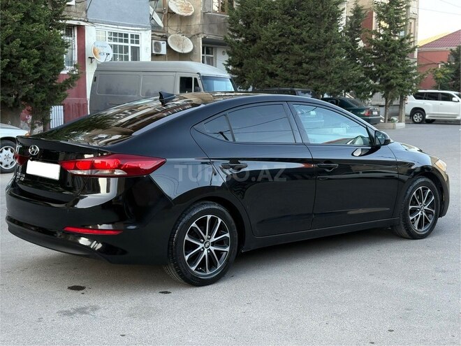 Hyundai Elantra 2017, 94,500 km - 2.0 l - Bakı