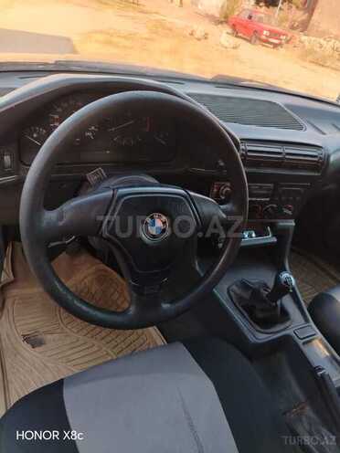 BMW 528 1989, 230,000 km - 2.0 l - Bakı