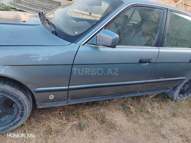 BMW 528 1989, 230,000 km - 2.0 l - Bakı