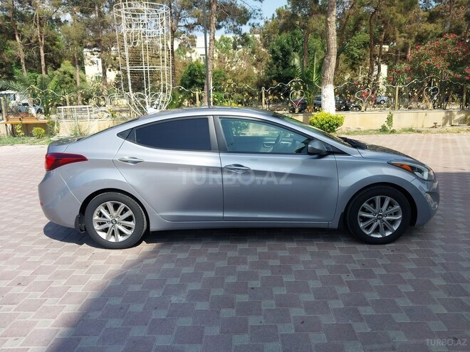 Hyundai Elantra 2015, 55,522 km - 1.8 l - Şirvan