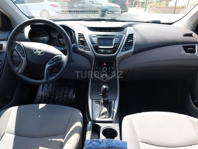 Hyundai Elantra 2015, 55,522 km - 1.8 l - Şirvan