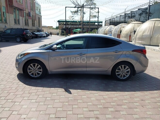 Hyundai Elantra 2015, 55,522 km - 1.8 l - Şirvan