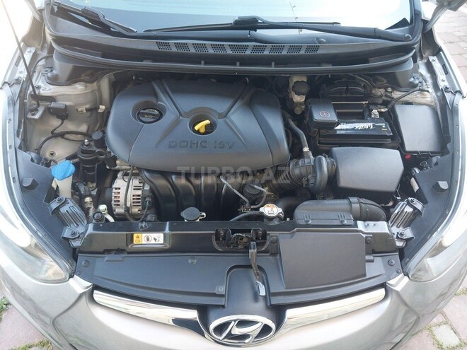 Hyundai Elantra 2015, 55,522 km - 1.8 l - Şirvan