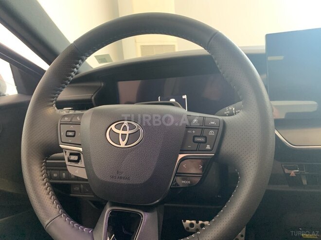 Toyota Camry-7