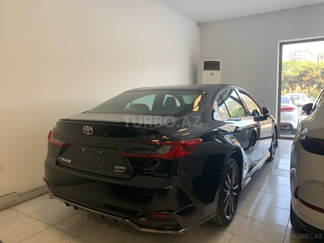 Toyota Camry-3