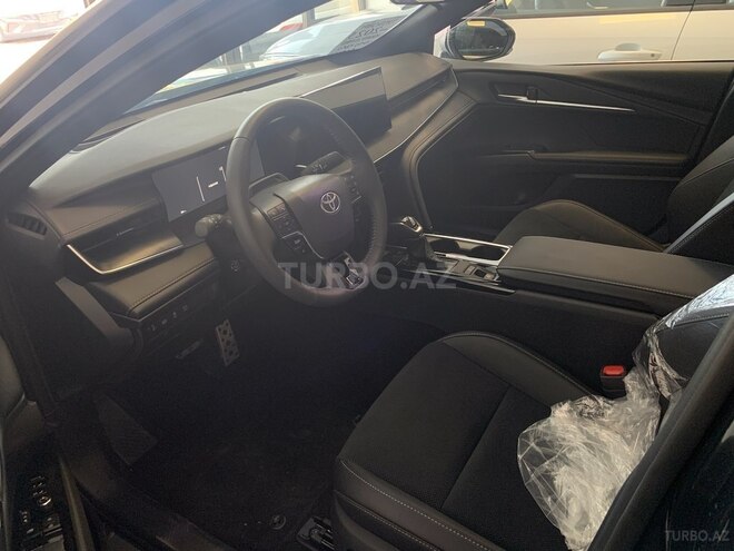Toyota Camry-16