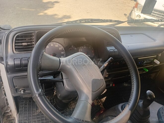 Isuzu NHR 55 E 2007, 252,500 km - 2.8 l - Sumqayıt