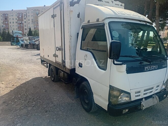 Isuzu NHR 55 E 2007, 252,500 km - 2.8 l - Sumqayıt