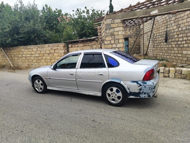 Opel Vectra 2000, 540,000 km - 1.8 l - Siyəzən