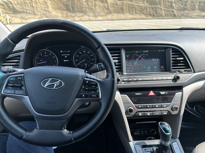 Hyundai Elantra 2016, 214,423 km - 2.0 л - Bakı