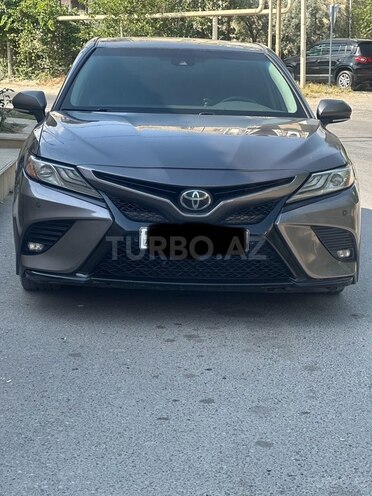 Toyota Camry-1