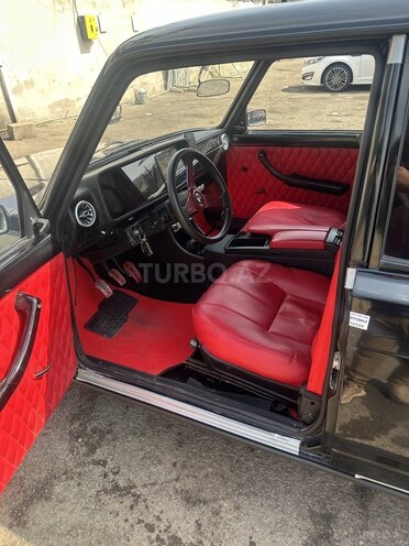 LADA (VAZ) 2107-15