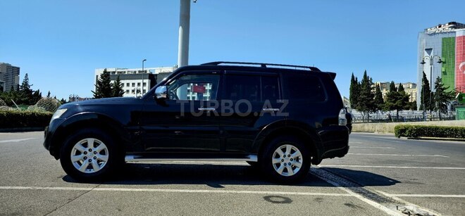 Mitsubishi Pajero 2013, 197,000 km - 3.5 l - Bakı