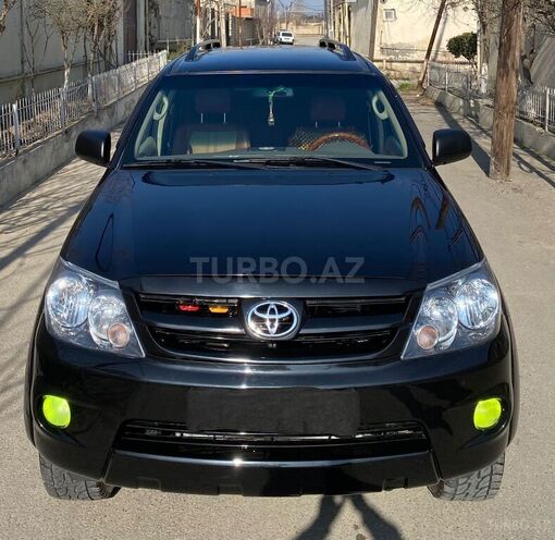 Toyota Fortuner-1