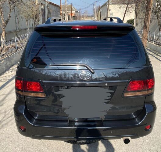 Toyota Fortuner-5