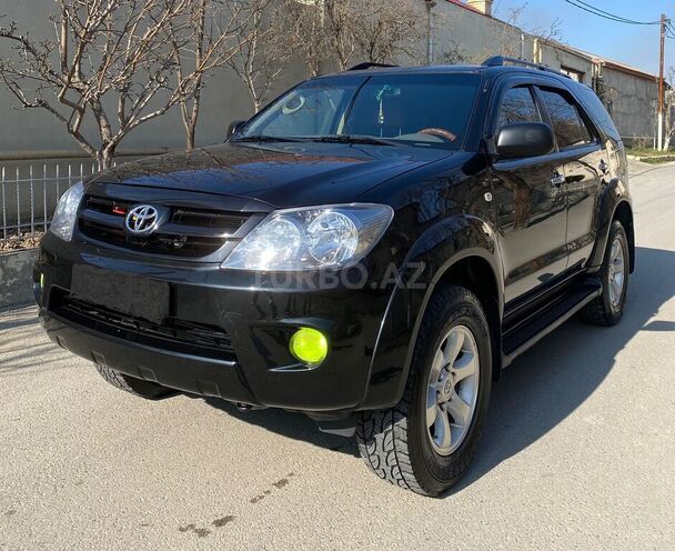 Toyota Fortuner-8