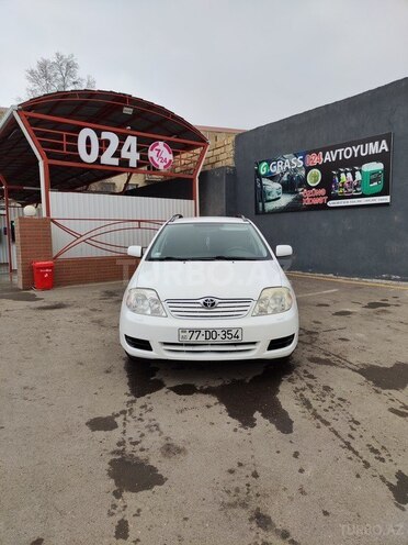 Toyota Corolla 2006, 290,000 km - 1.4 l - Gəncə