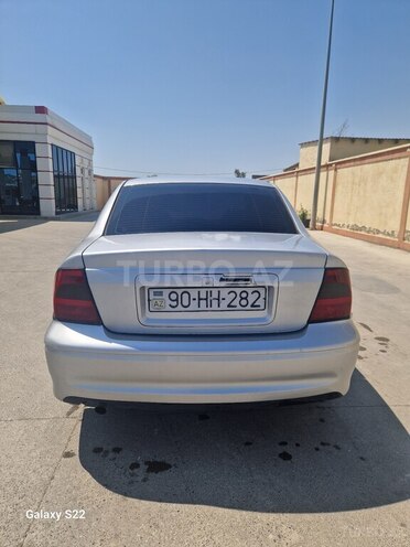 Opel Astra 2000, 406,321 km - 2.0 l - Sumqayıt