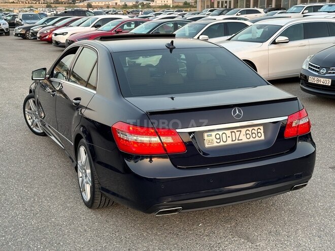 Mercedes E 250 2011, 275,000 km - 1.8 l - Bakı