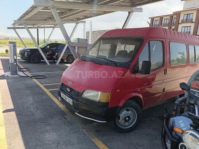 Ford Transit 1989, 422,336 km - 2.5 л - Yevlax