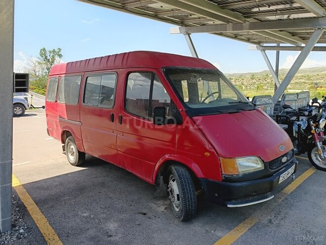 Ford Transit 1989, 422,336 km - 2.5 л - Yevlax