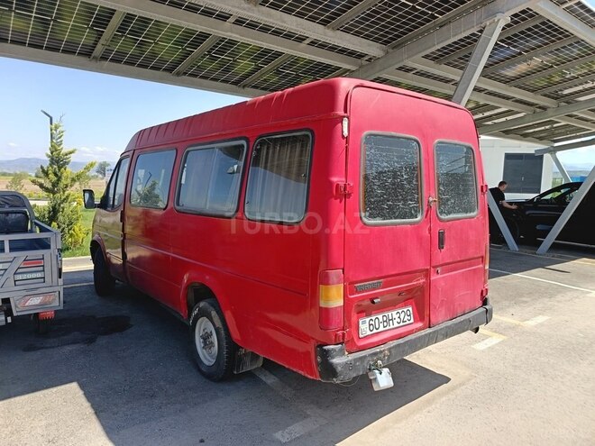 Ford Transit 1989, 422,336 km - 2.5 л - Yevlax