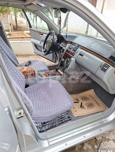 Mercedes E 280 1998, 274,000 km - 2.8 l - Bakı