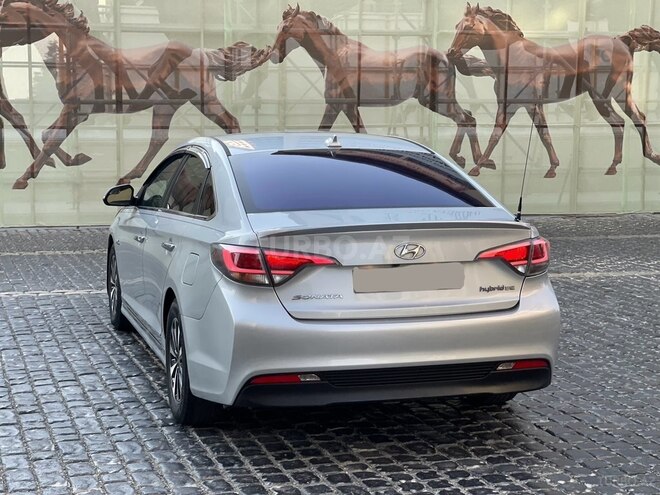 Hyundai Sonata-7