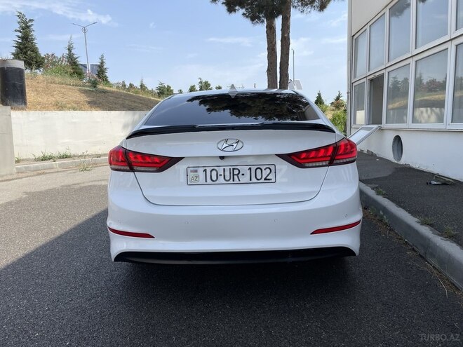 Hyundai Elantra 2017, 143,232 km - 2.0 л - Bakı